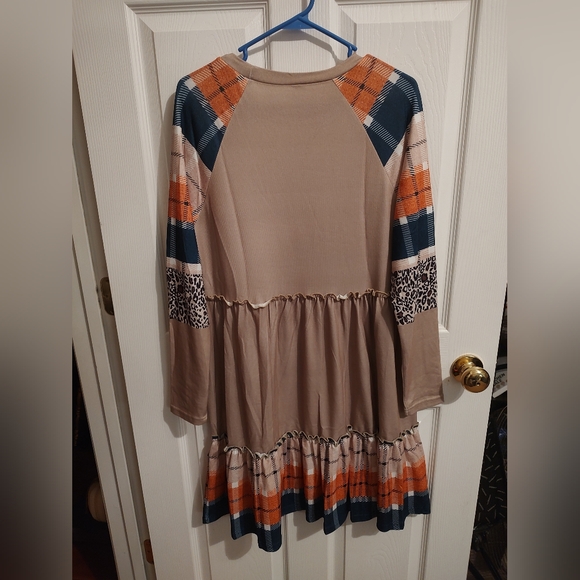 Women's Thankful Dress with Plaid and Leopard Accents - Picture 2 of 2